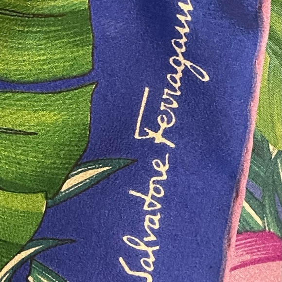 Vintage Salvatore Ferragamo Silk Scarf Coveted Black Panther Cub 34 In Exc Cond - Picture 10 of 10